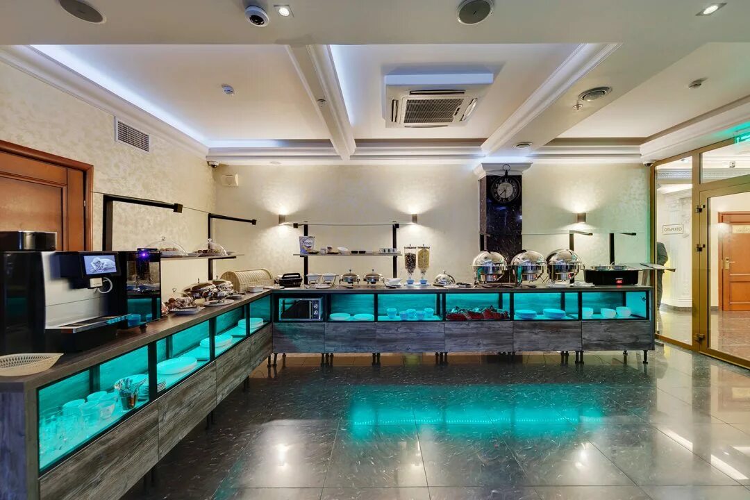Men k kings hotel. Отель менс кинг отель шоссе революции. Шоссе революции 86 гостиница. Men's kings отель. Гостиница на шоссе революции.
