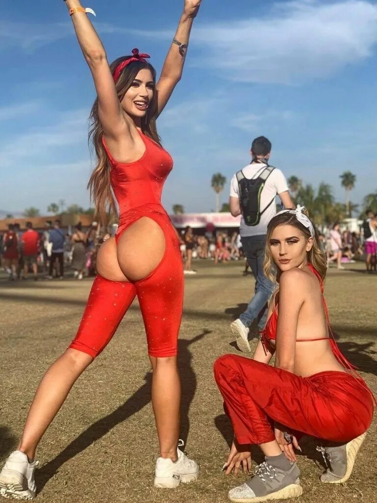 Голые И Смешные Девки