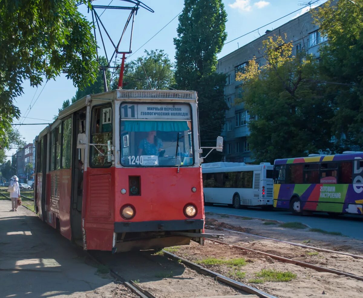 КТМ 71-605. Саратов трамвайное депо 2. Трамвай 11 Саратов. 71-605 Трамвай.