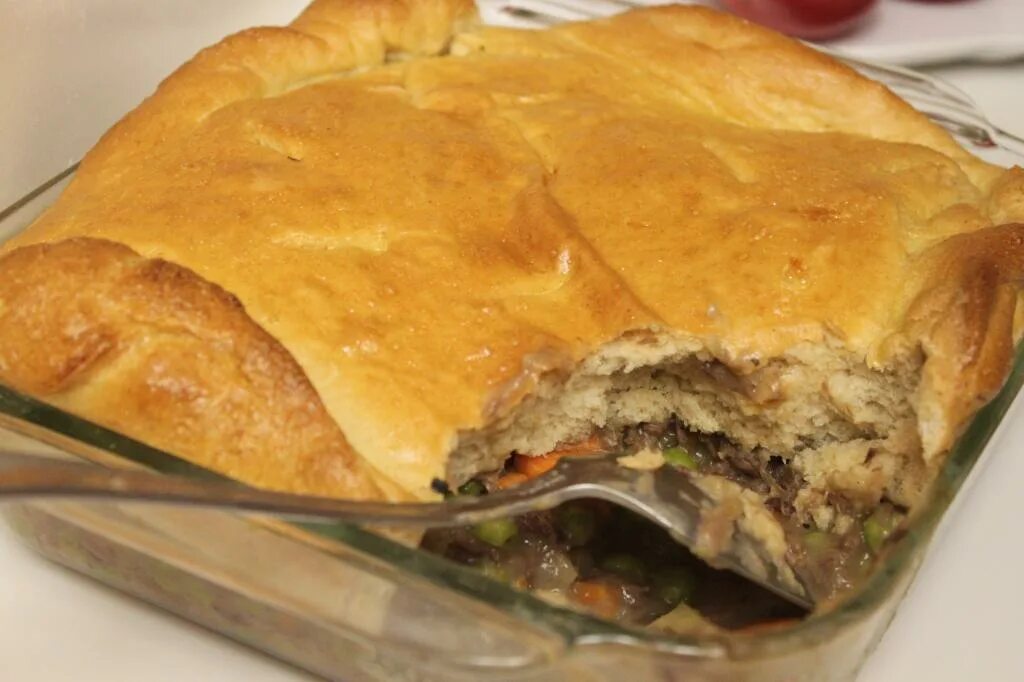 Пирог с мясом из бездрожжевого теста. Пирог с почками. мясной пирог с горошком. пирог с мясом от скрипкиной. пирог с мясом и почками.