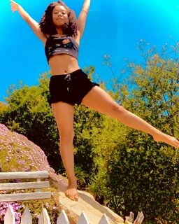 jaz sinclair bikini - master-dona.ru.