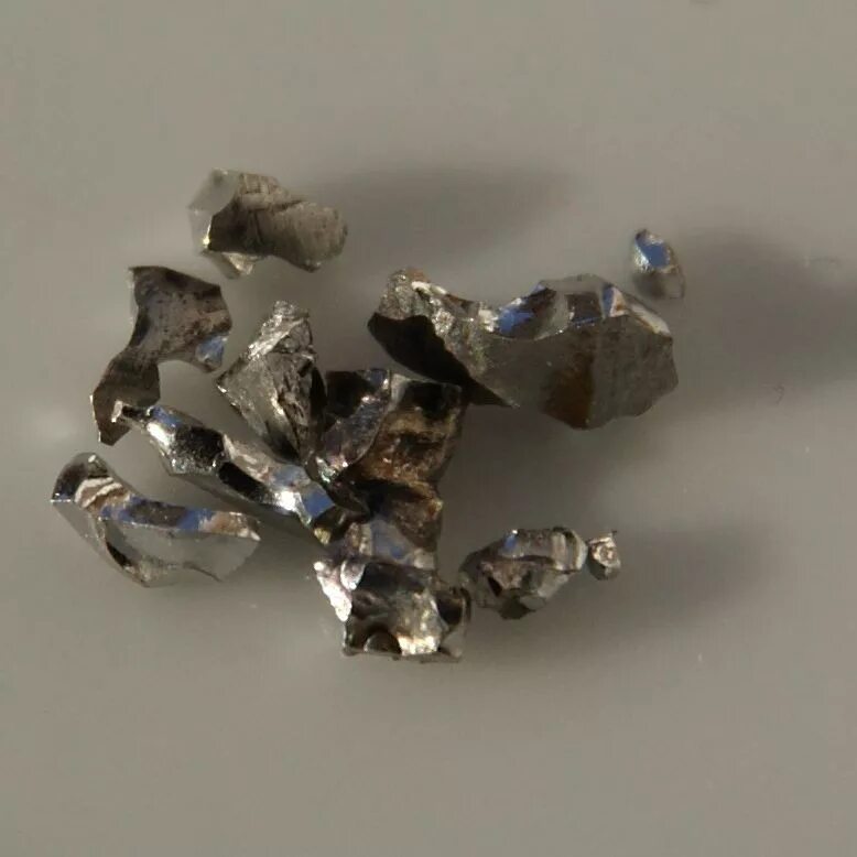 Самый новый металл. Иридий 192. ОСМИСТЫЙ иридий. Осмий минерал. Платина палладий иридий.