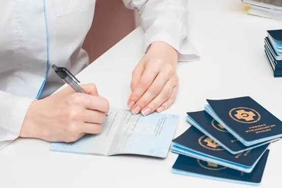 медицинская книжка. готовая медицинская книжка. медкнижка. личная медицинская книжка. личная медицинская книжка.