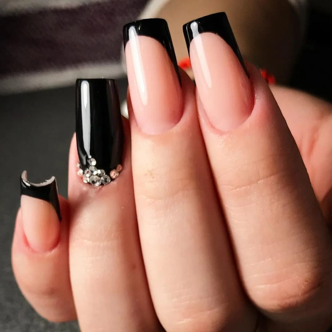 квадратные ногти. красивые стильные ногти. френч маникюр. красивый стильный маникюр. стильный маникюр.