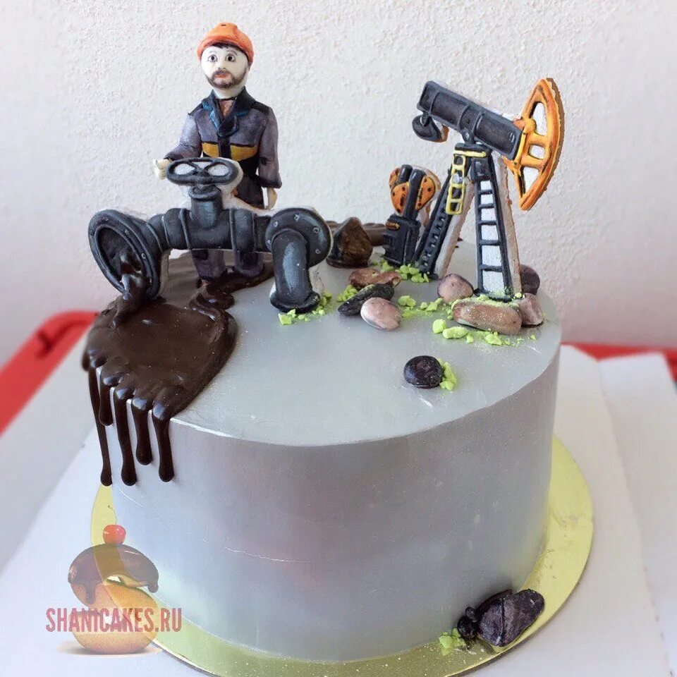 Инструмент красивее торты газопровод. Торт Нефтянику. Торт на день нефтяника. Торт для нефтяника на день рождения. Декор торта для для механика.