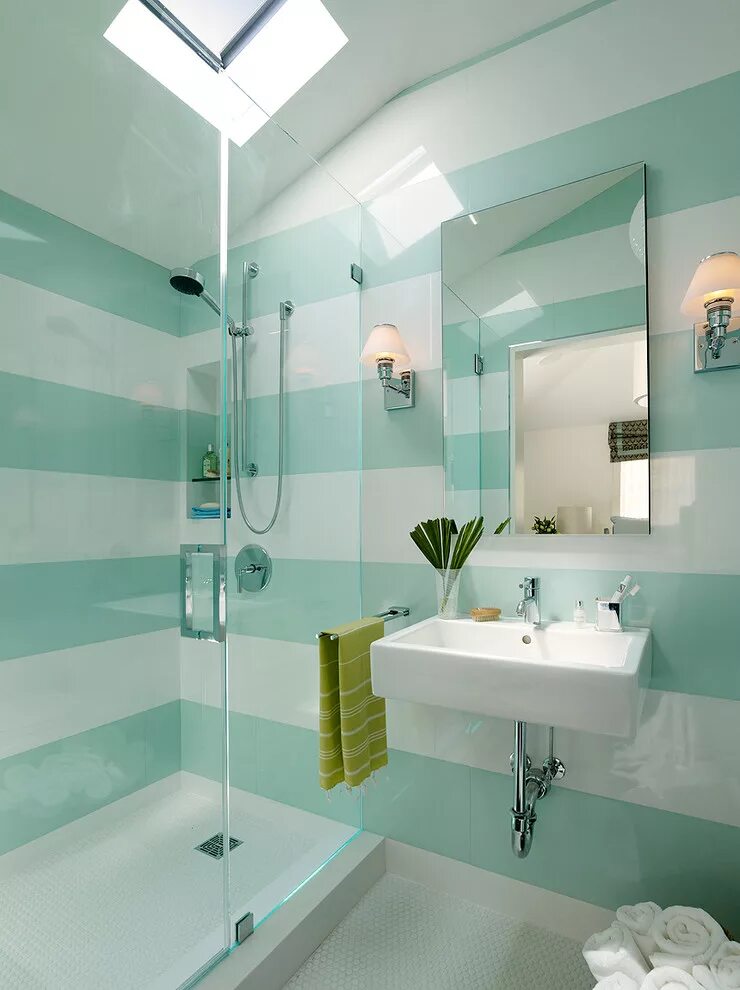 Идеи для ванной комнаты. Цветовые решения для ванной. Отделка маленькой ванной. Стандартная ванная комната. Стены в ванной комнате варианты