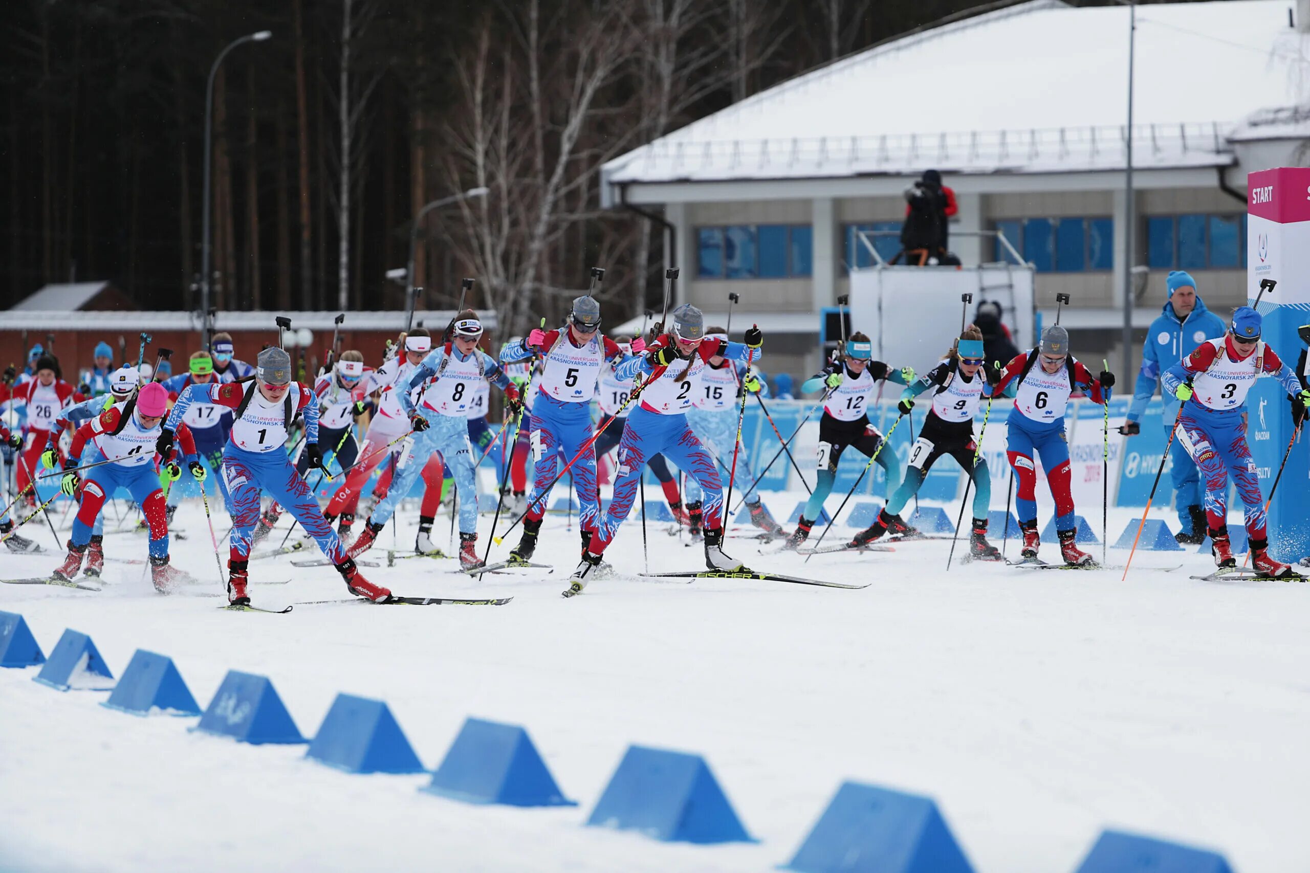 Красноярск всемирная зимняя универсиада. Зимняя универсиада 2019 красноярск. красноярск 2019 универсиада биатлон. 29 всемирная зимняя универсиада в красноярске. зимняя спартакиада баннер.