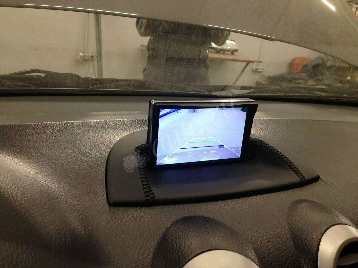 Экран на торпеде. Мониторы на Торпедо Лачетти седан. ЖК монитор в Шевроле Лачетти универсал.
