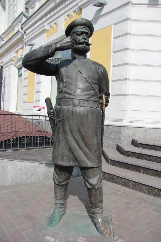 Городовые на покровке в нижнем новгороде. Как зовут городового. Городовой коломна. Старинные русские профессии. Коломенский городовой фото.