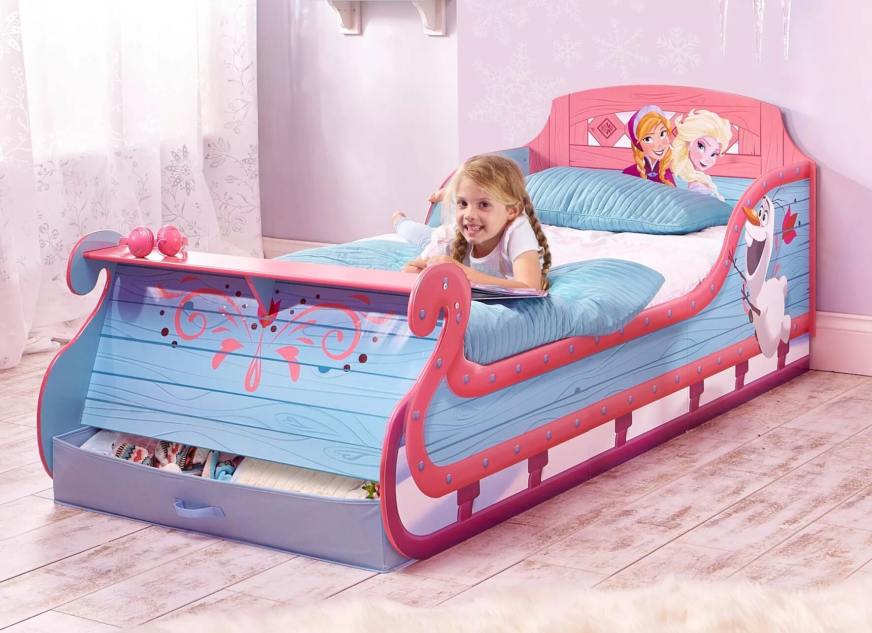 Детские кровать можно. Кровать для девочки. Кровать для девочки 7 лет. Детская кроватка для девочки. Кровать для девочки от 5 лет.