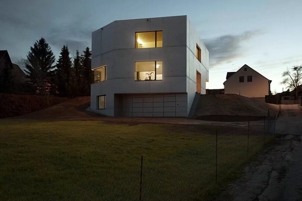 Дом из бетона. Бетонная архитектура. Частный дом из бетона. Железобетонная архитектура.