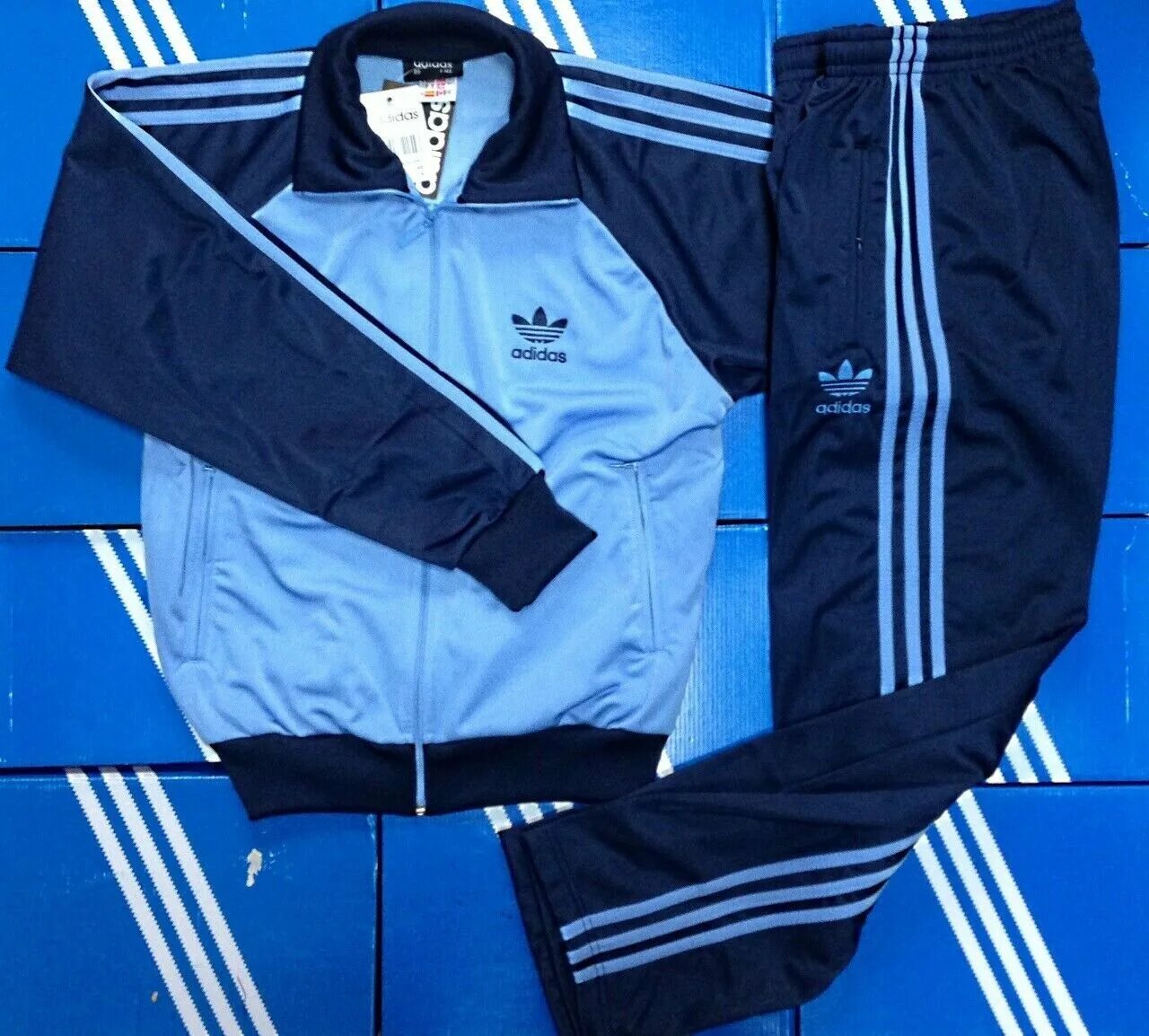 Костюм адидас 80. Спортивках adidas 90. Спортивный костюм адидас мужской Vintage 90. Костюмы адидас 80 adidas. Адидас костюмы купить 80 х