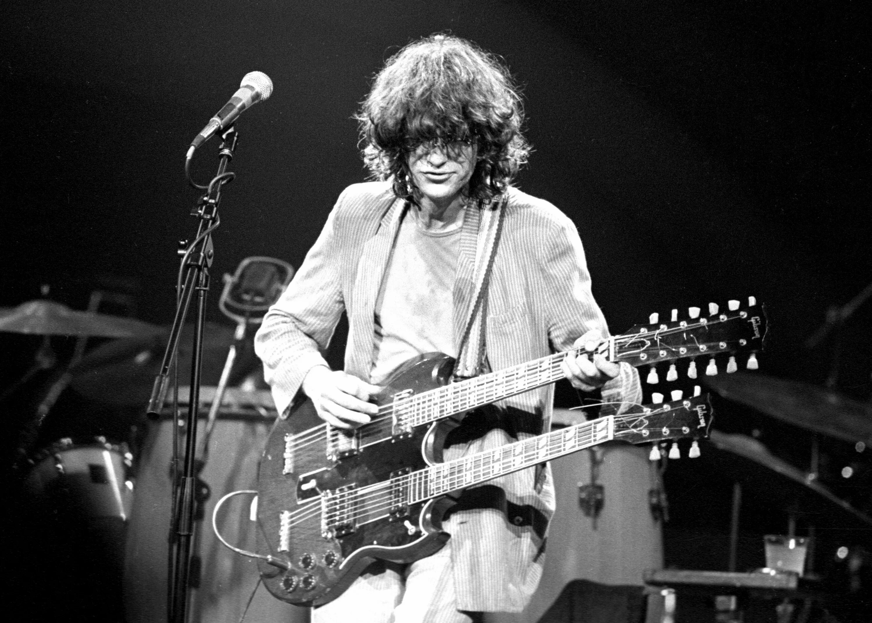 Джимми пейдж. Джимми пейдж 80 е. Rock page. Led zeppelin фото группы. Rock page.