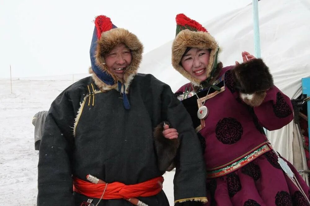 Буряты улан удэ. Шэнэхэнские буряты. Бурятия и буряты. Народы забайкалья буряты. Бурятия и буряты.