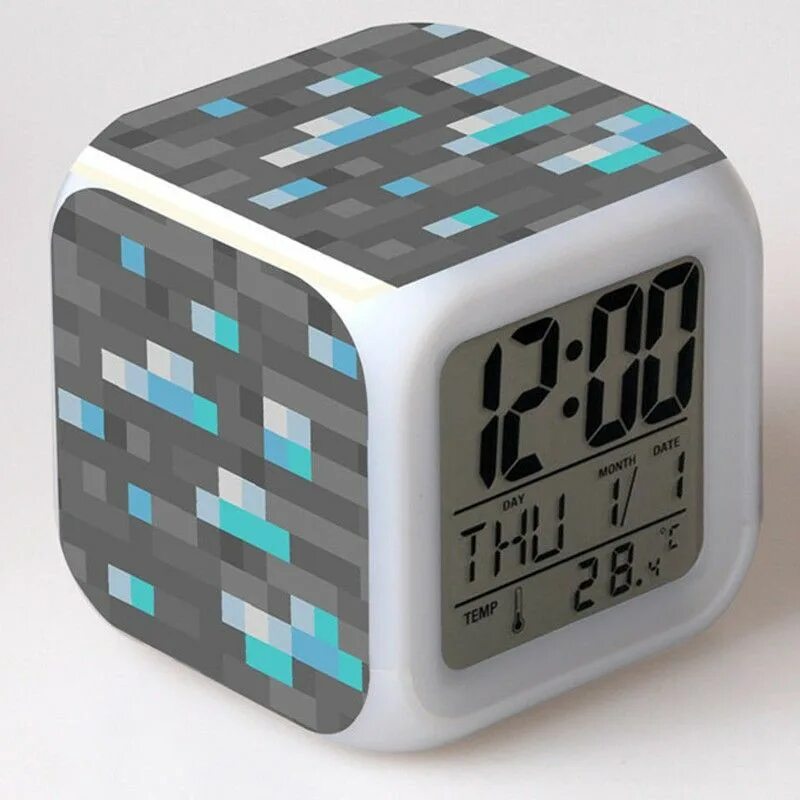 Будильник Minecraft. Пиксельные часы настольные. Будильник с подсветкой. Часы кубик. Настольные часы будильник с подсветкой