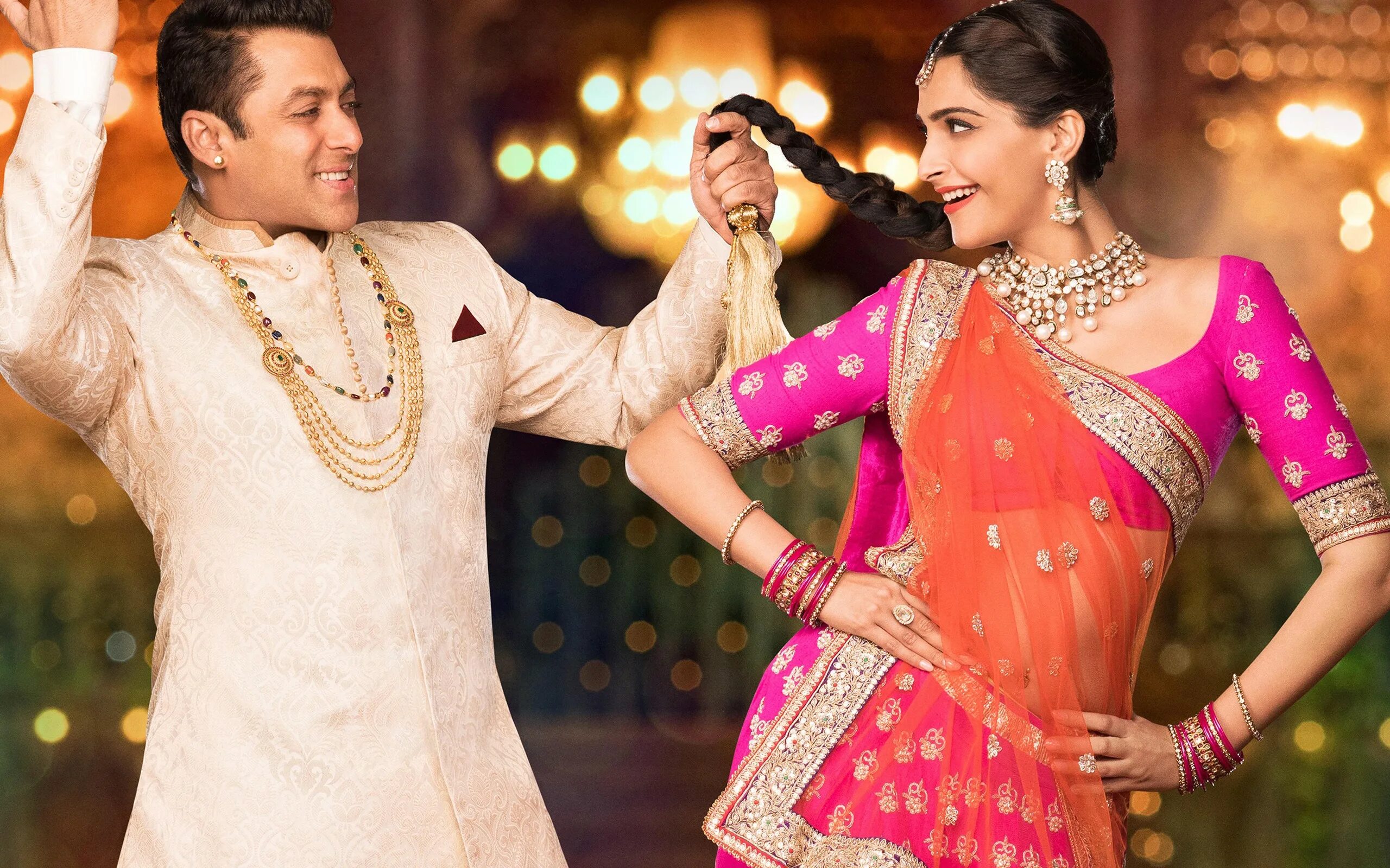 Индиски видео. Prem Ratan Dhan. Сонам Капур Неуловимый прем. Болливуд Индия.