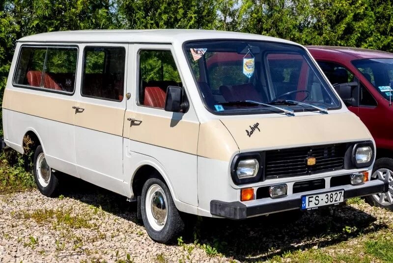 Файл:RAF-2203 VintageMotors.JPG - Википедия