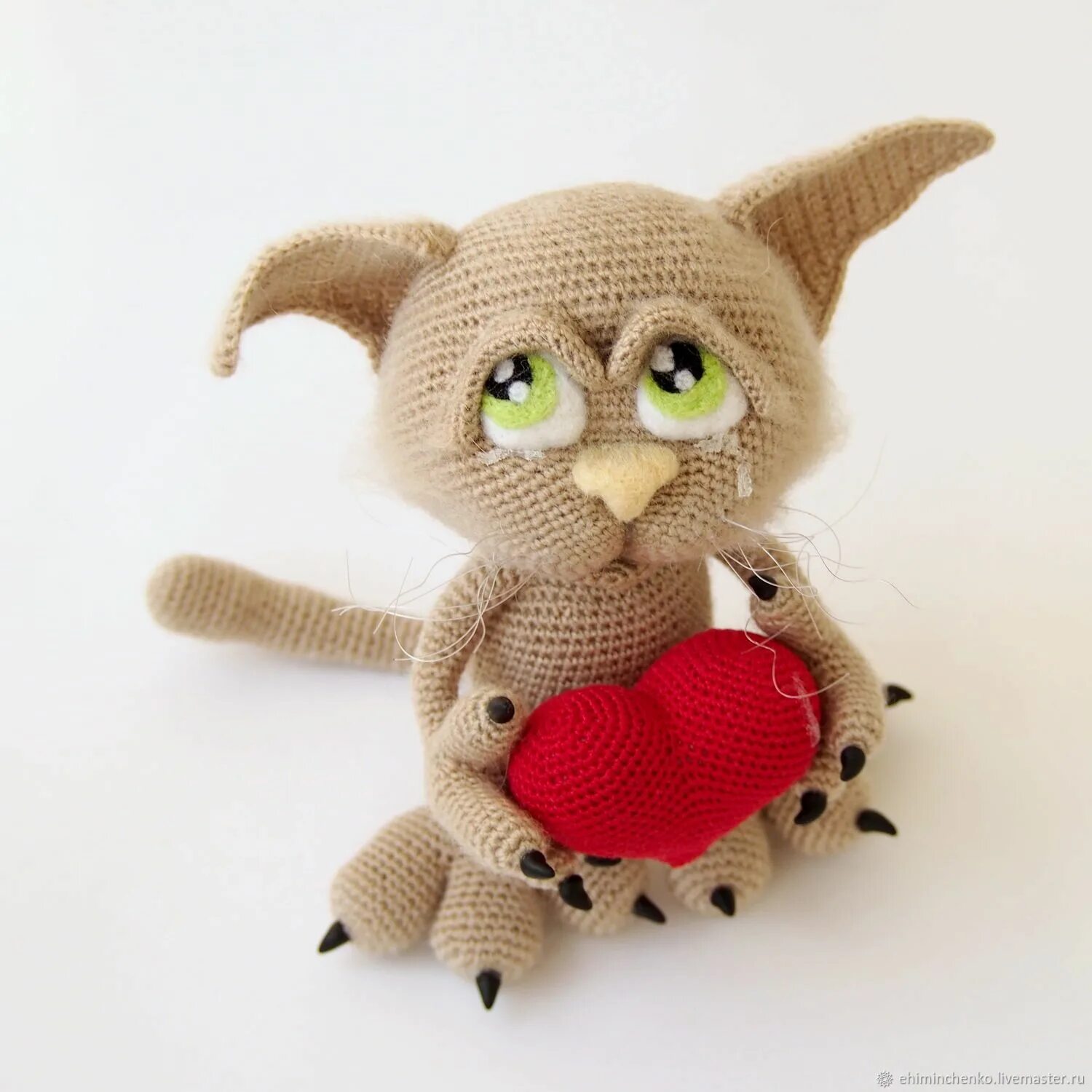 Игрушка котик крючком. Вязаные игрушки. Игрушка котик крючком. Игрушка котик крючком. Игрушка котик крючком.