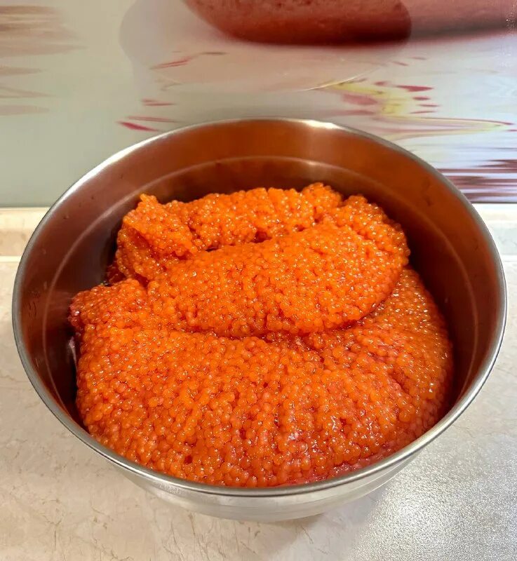 емкость для посола икры. в какой воде солить икру. засолка красной икры. приготовление икры. рассол для икры.