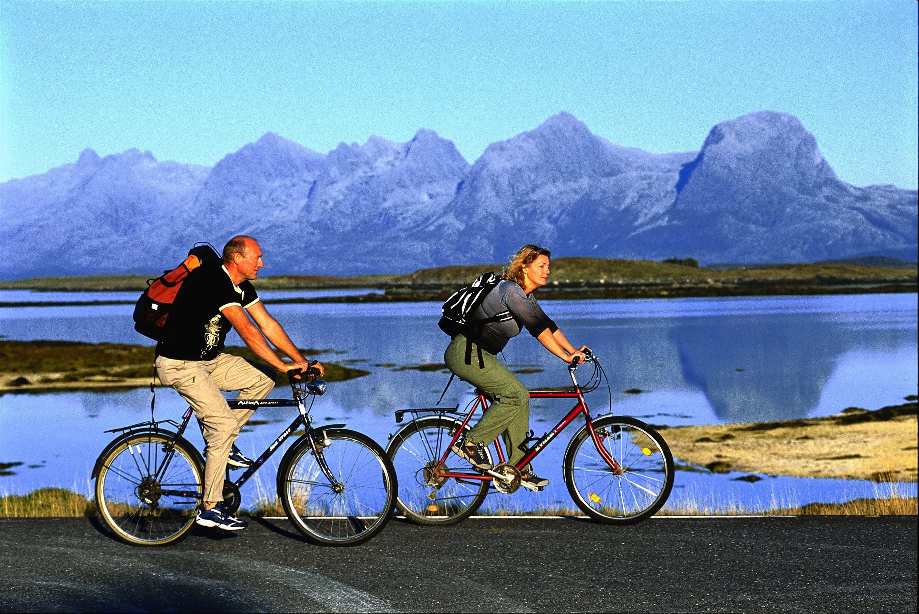 Bike travel. Велотуризм в Норвегии. Велосипед для туризма. Путешествие на Велике. Велосипедный туризм.