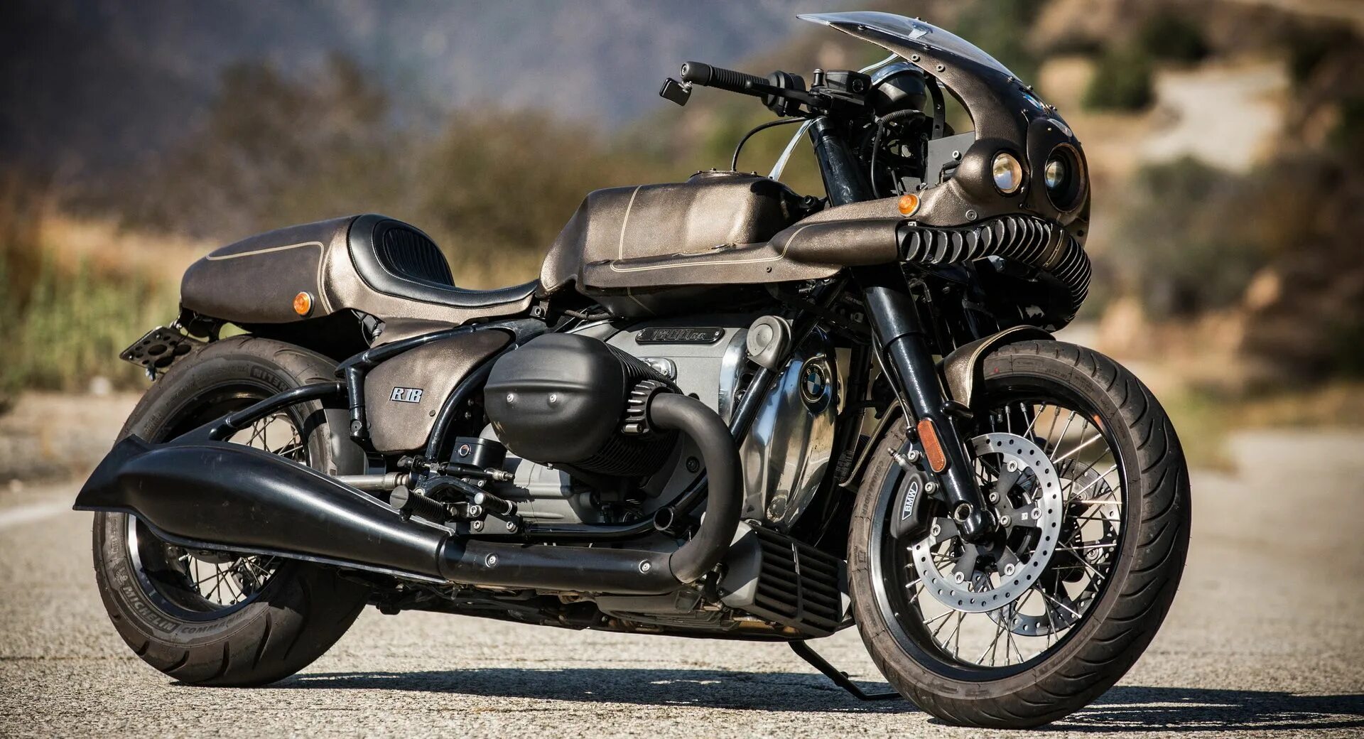 Мотоцикл bmw r18 2020. Bmw r18 custom. Bmw r18. Байке 18. Zillers garage bmw.