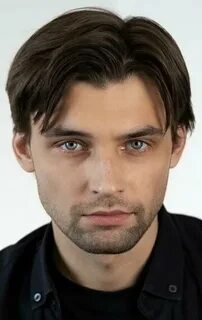 Виноград актер