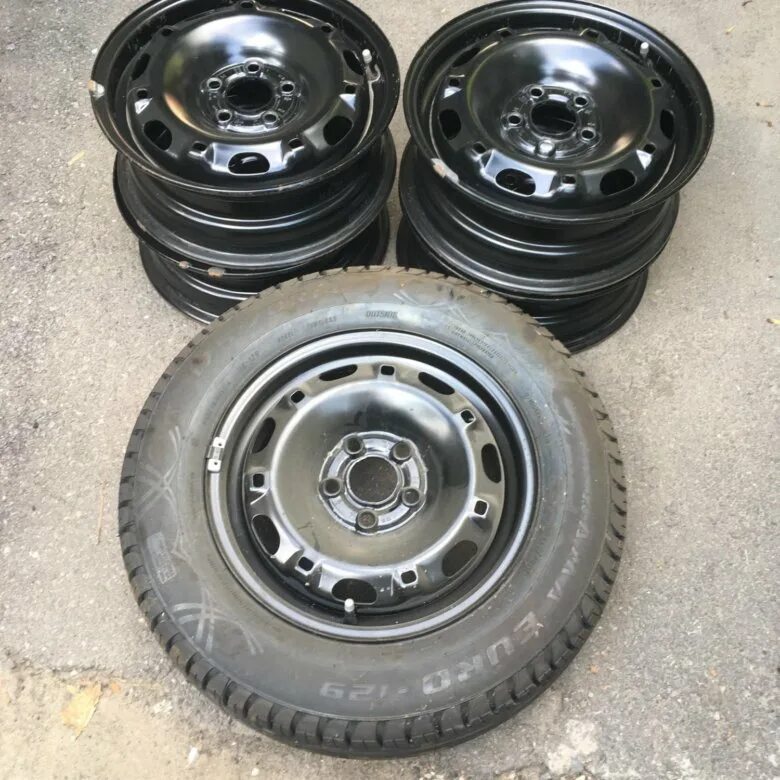 Литые диски на шкода фабия r14. Штатные штампованные диски на шкода рапид 2017-х. Диски 14 шкода. Диски skoda fabia 2 r14. Диск штампованный 14 шкода фабия.