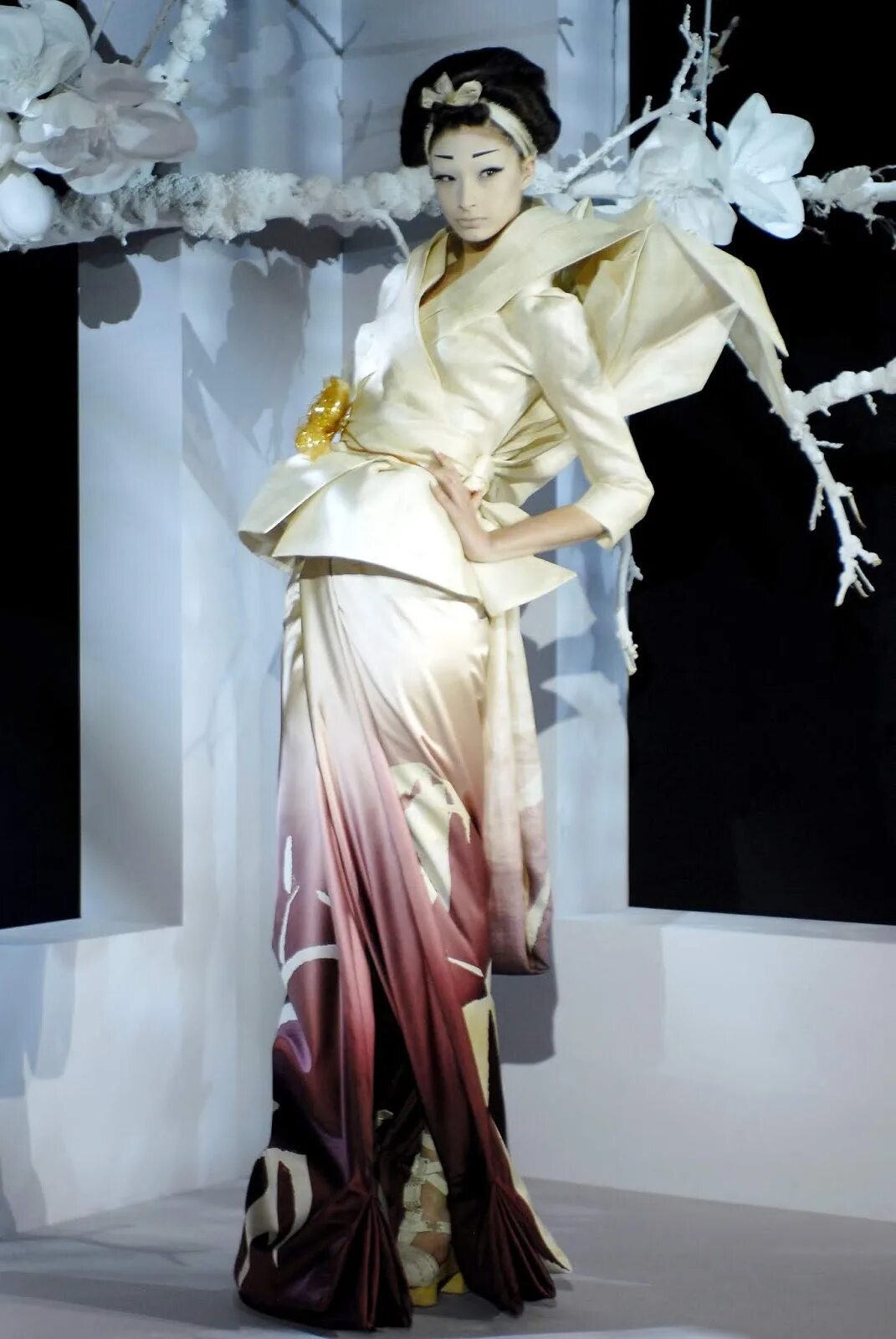 John Galliano Dior 2007. Джон Гальяно коллекция 2007. Джон Гальяно диор 2007.