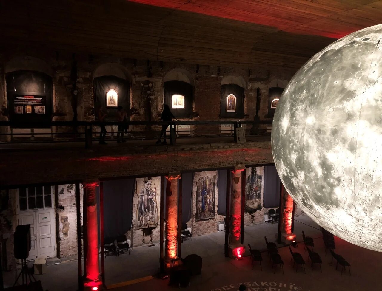 Анненкирхе в санкт петербурге выставка. Выставка анненкирхе питер. Анненкирхе выставка. Выставка сотворение в анненкирхе спб. Анненкирхе рождественская выставка 2022.