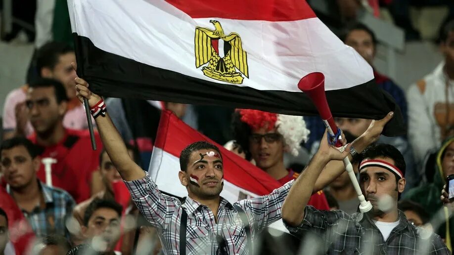 Флаг египтян. Болельщики по футболу египет. Saudi arabia fifa. Egypt nationality. Знаменитые египтяне.