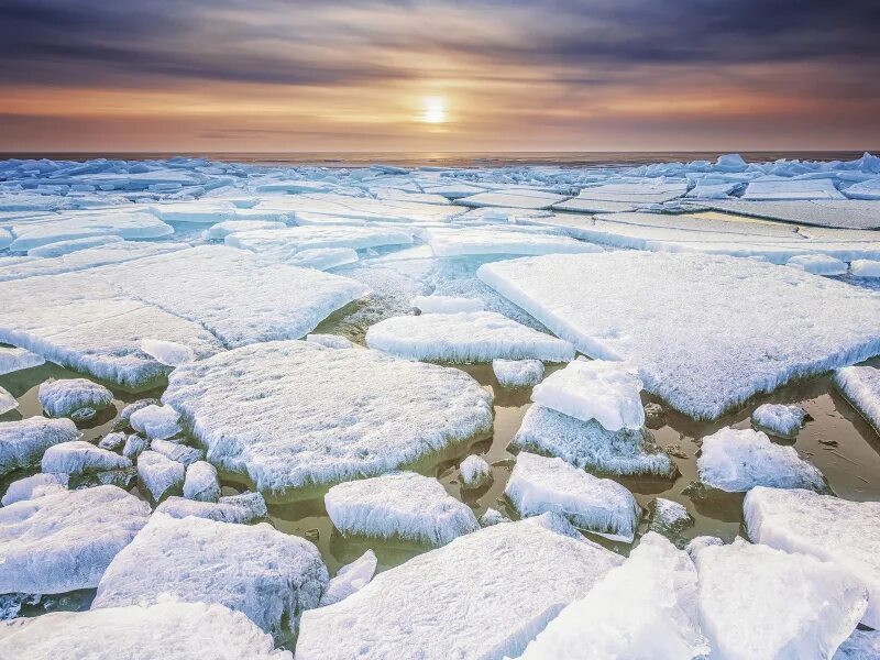 Лёд природное явление. Ледоход лед. Зима море лед. Лед на море.