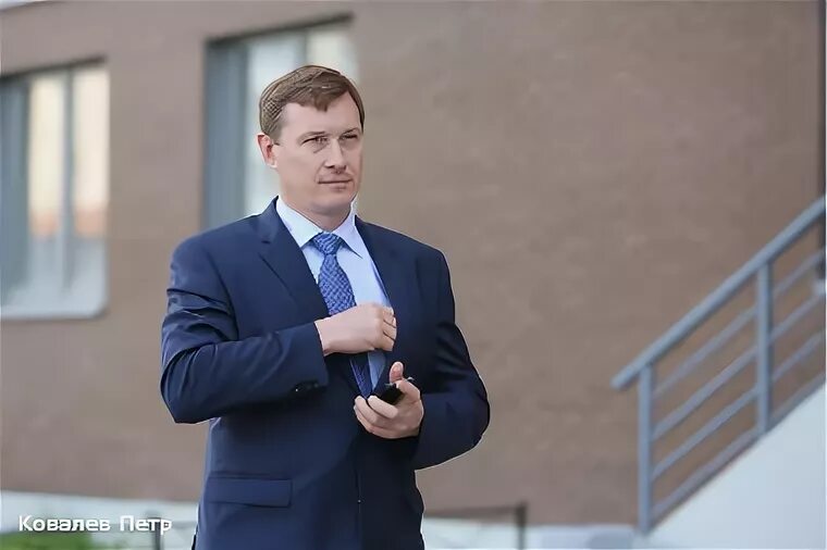 Управляющий лидер групп. Виноградов лидер групп. лидер групп генеральный директор. хозяин лидер групп. директор лидер групп спб.