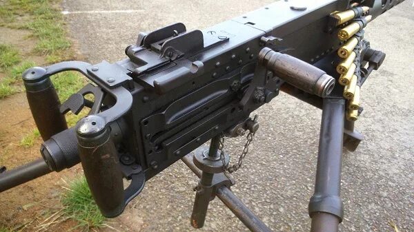 50 browning. Браунинг m2hb. Пулемёт Browning m2. М2 Браунинг 50 калибра. Browning 50 cal.