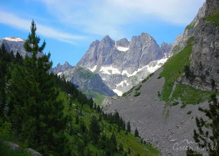 Сербия динарское нагорье. Динарские альпы. Сербия динарское нагорье. Дурмитор национальный парк горы. Динарские горы.
