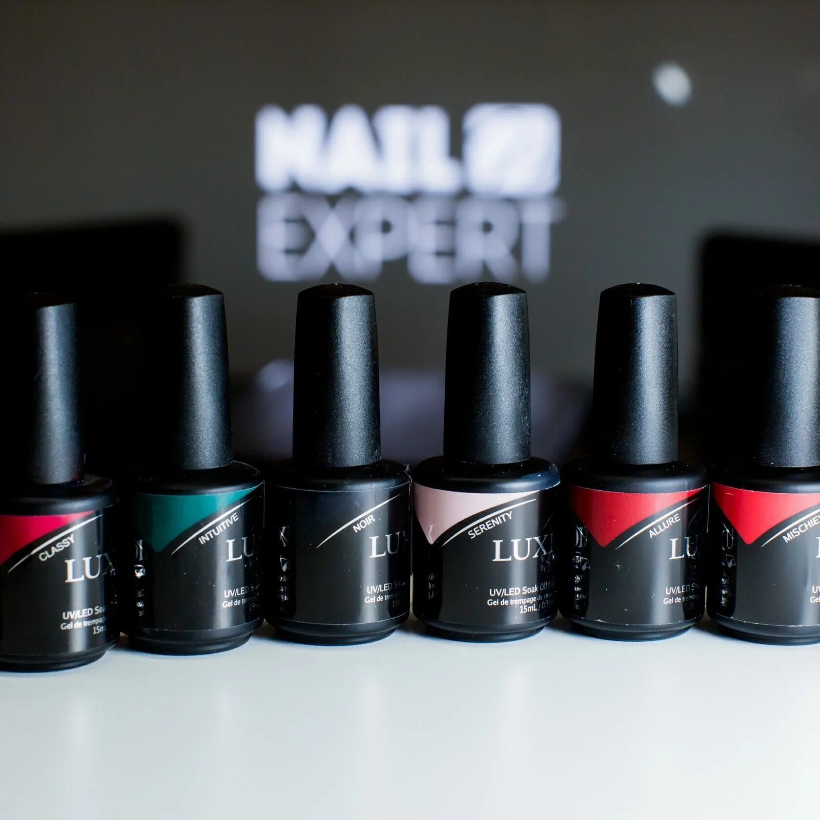 Эксперт Нэилс. Высотная Nail Expert. Nail Expert Красноярск. Наил парашник.