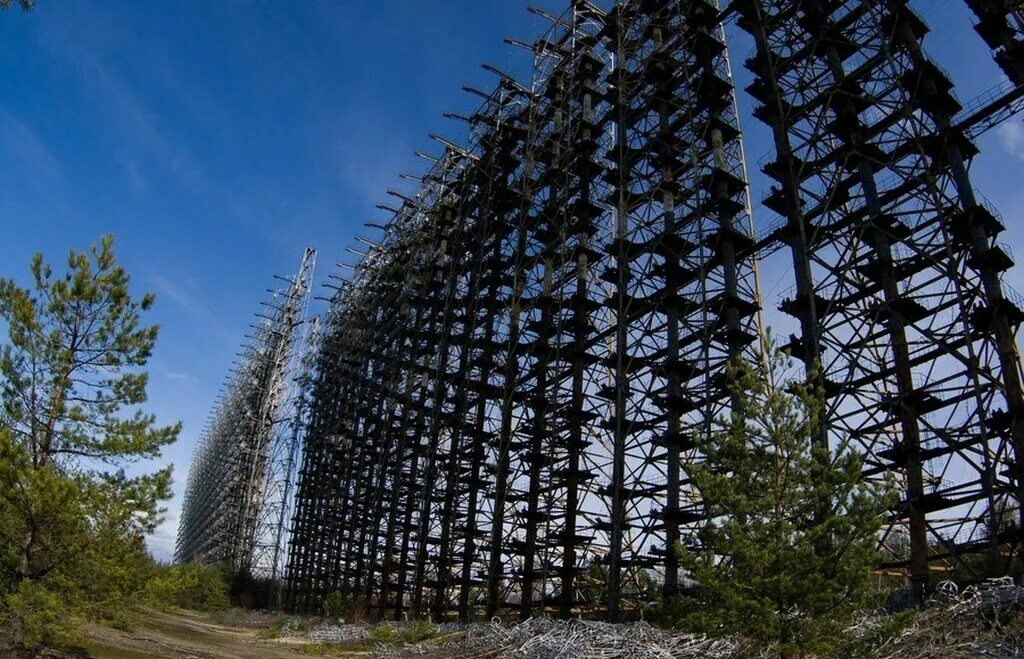 Згрлс дуга чернобыль-2. Згрлс дуга чернобыль. Антенна чаэс. Рлс 5н32 «дуга». Дуга советская загоризонтная радиолокационная станция.