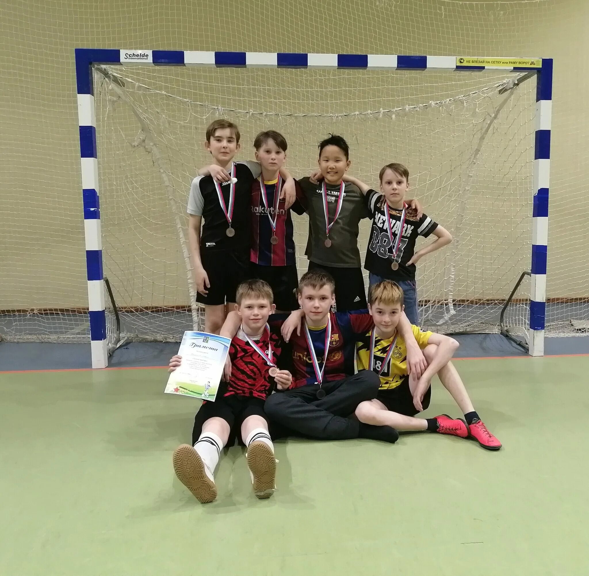 Олимп советский хмао команды футбола. Олимп мини футбол. Олимп мини футбол. Олимп мини футбол. Олимп бугуруслан футбол нефтяник.