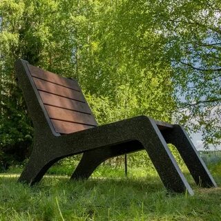 Уличное кресло