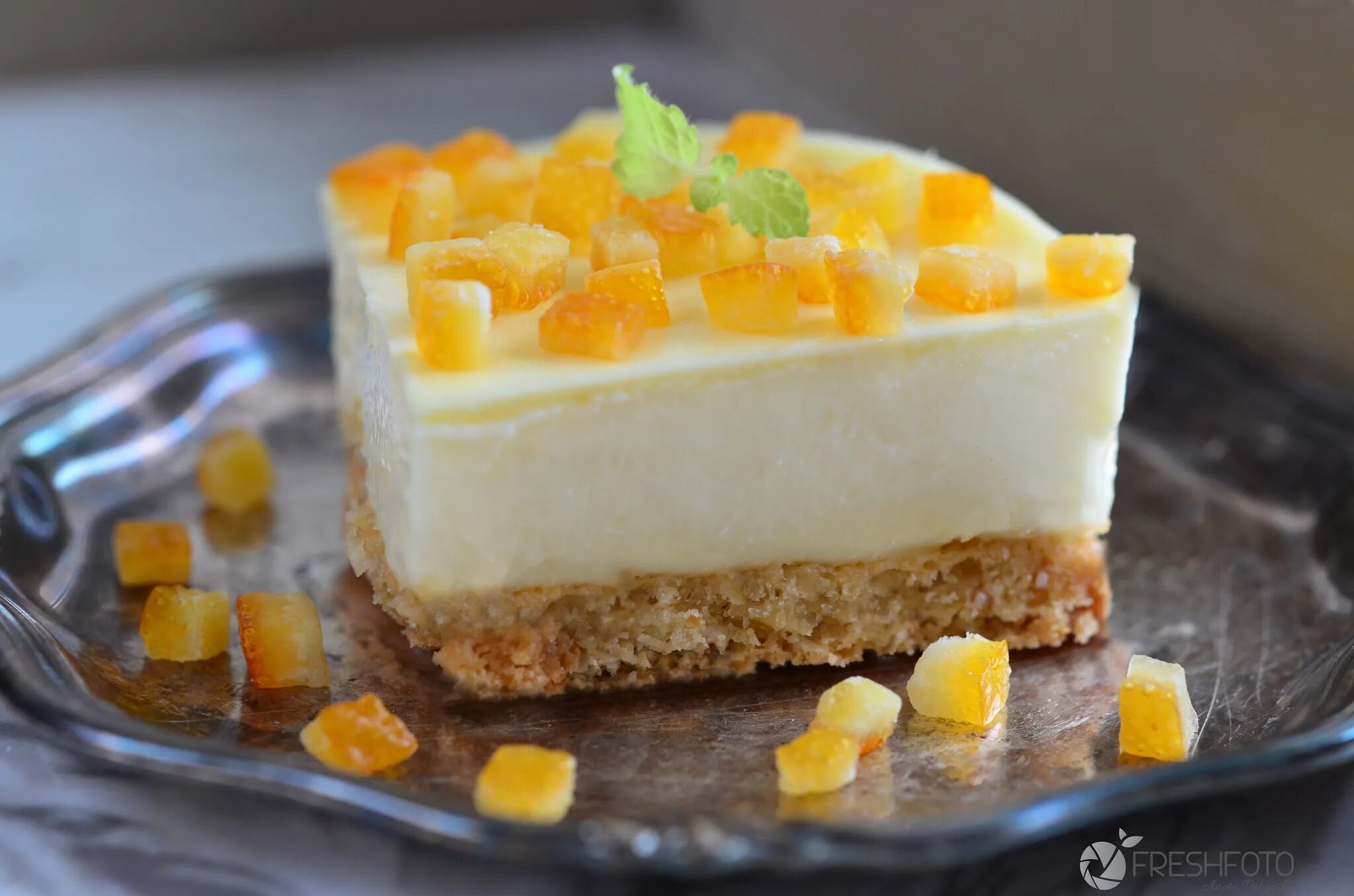Торт с цедрой. Суфлейный апельсиновый торт. Торт суфле лимонное желе. Апельсиновый чизкейк. Десерт в апельсине.