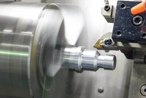 Работа токарно фрезерного станка чпу