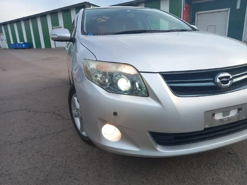 тойота королла филдер 2011 года