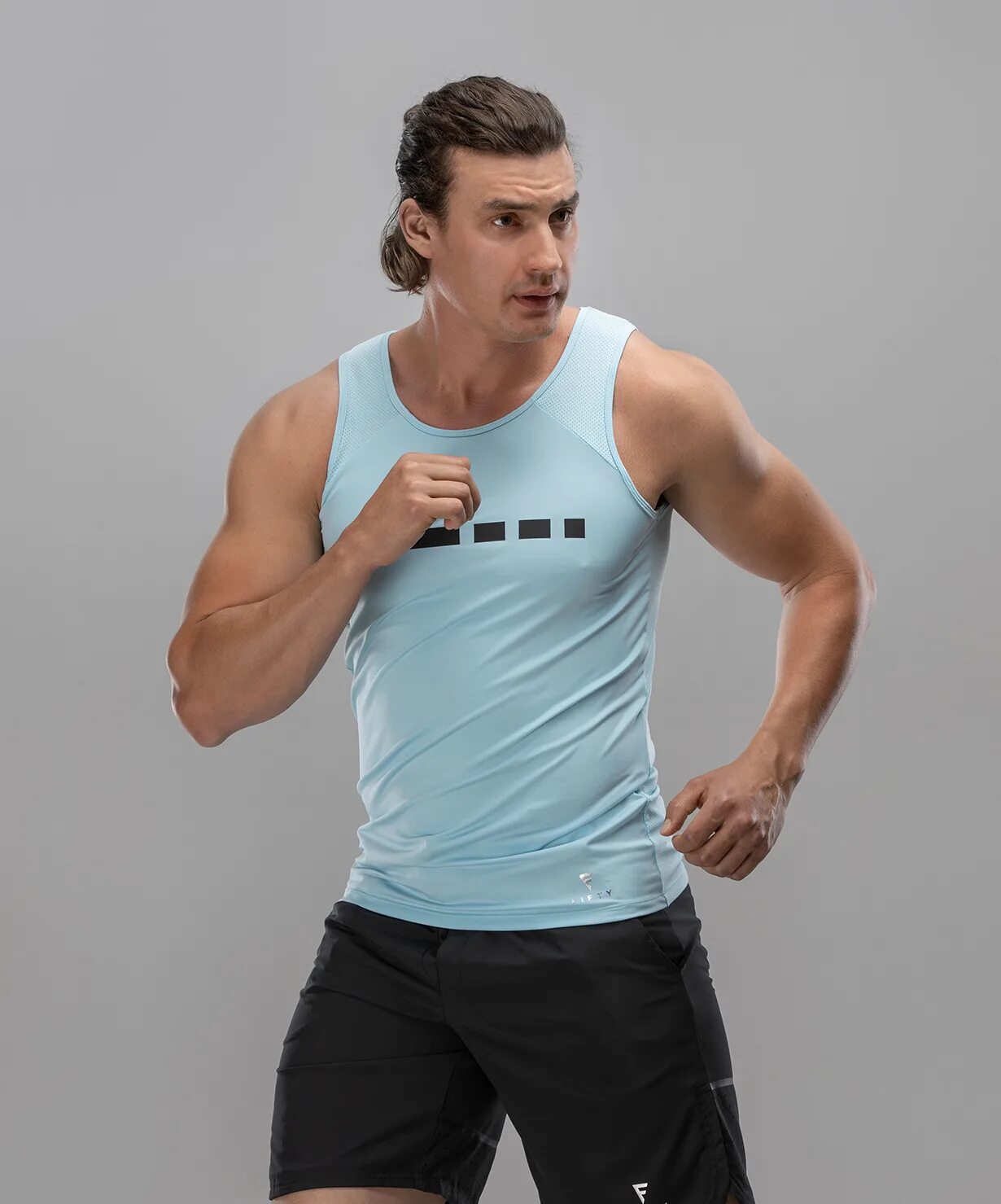 Винтовка фамас g2. Французская штурмовая винтовка фамас. Спортивная майка. Fa ma. Famas f1 и g2.