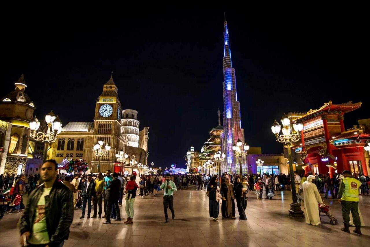 Global village чья. Глобал Виладж. Global Village Dubai. Global Village в Дубае фото. Global Village Дубай Спутник.