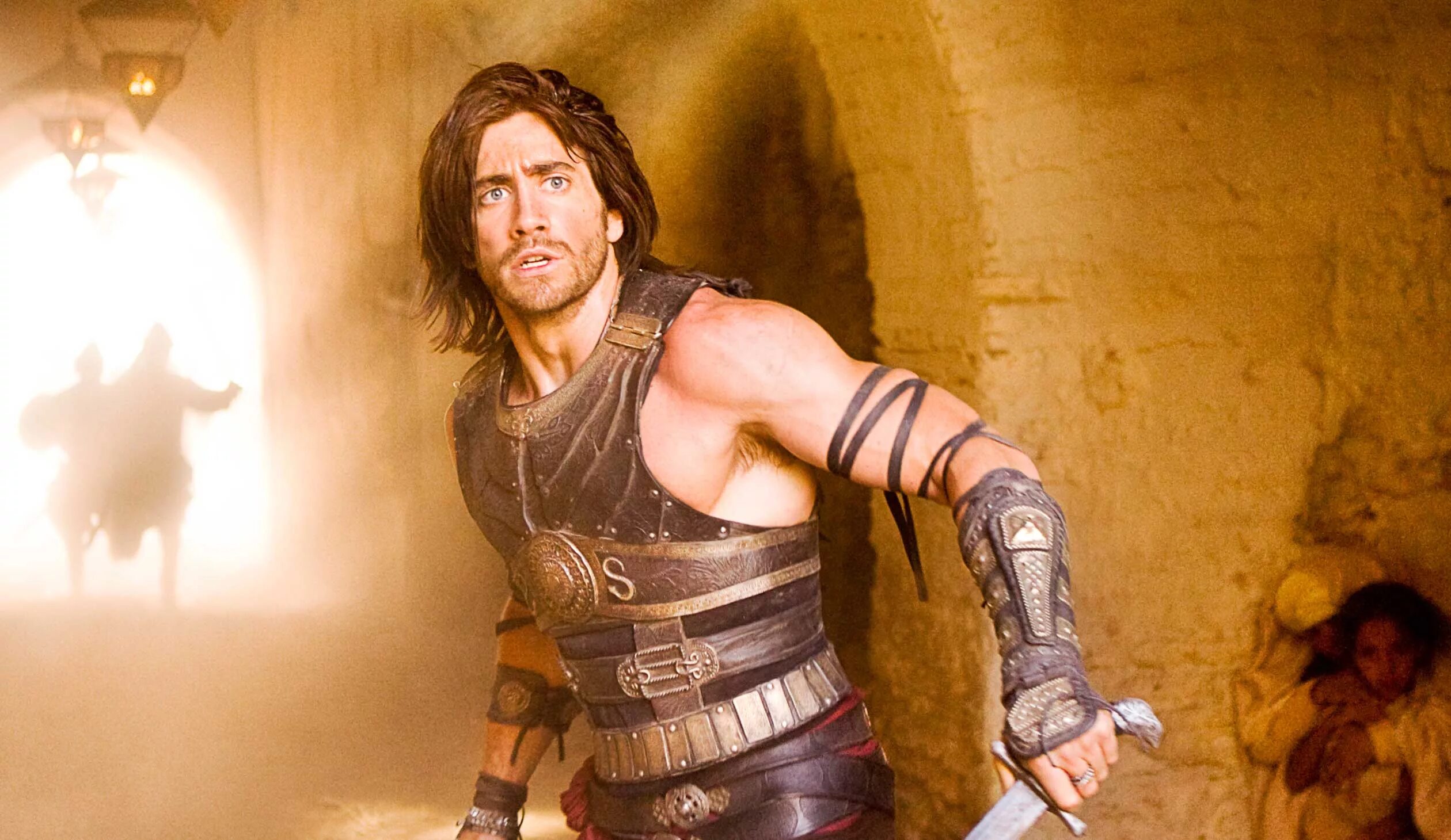 Джейк джилленхол принц персии. Prince of persia: the sands of time 2010. Стив туссэн принц персии. Дастан принц персии. Джейк джилленхол принц дастан.