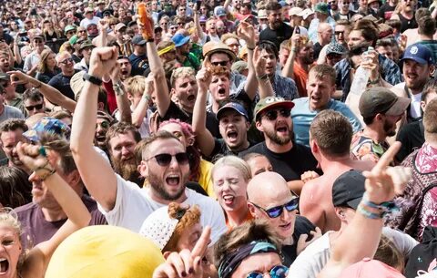The crowded day