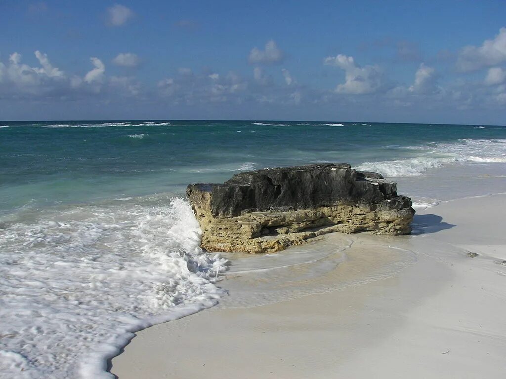 Форма пляжи. Плайя пусоль. Пляж плайя бланка колумбия. Осыпающаяся плая бланка. Форма пляжи.