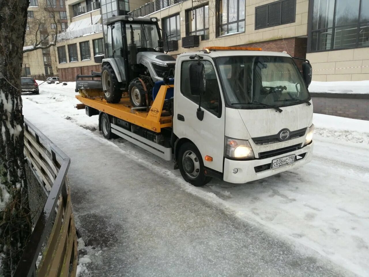 эвакуатор рублевская 24/7 москва. эвакуатор ясенево. эвакуатор ясенево. эвакуатор 24/7. эвакуатор смоленск.