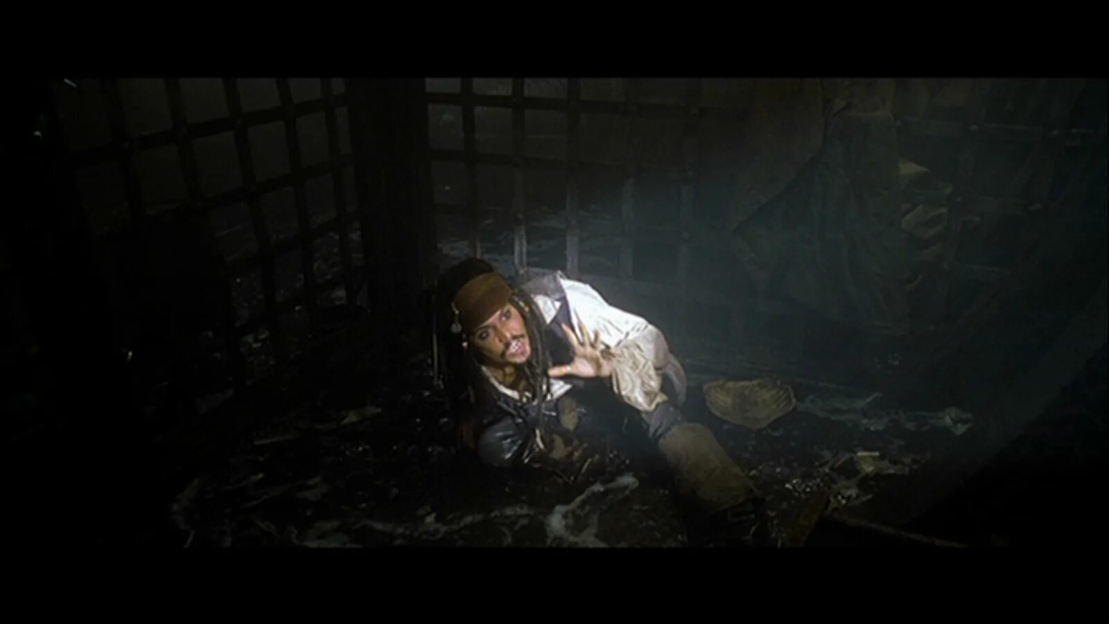 Песня пиратов перед смертью. Пираты карибского моря трек. Капитан джек воробей и дейви джонс. Пираты карибского моря песнь мертвецов. Капитан джек воробей я пират.