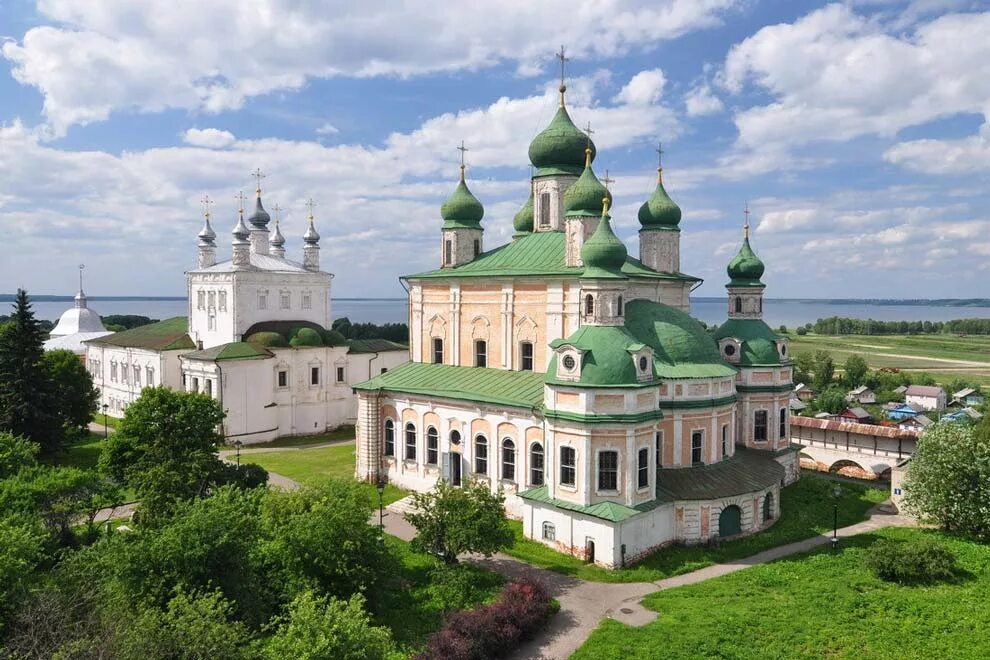 Какие города есть переславль. Успенский Горицкий монастырь (Переславль-Залесский). Горицкий Успенский монастырь. Переславль-Залесский золотое кольцо. Переславль-Залесский достопримечательности золотого кольца.