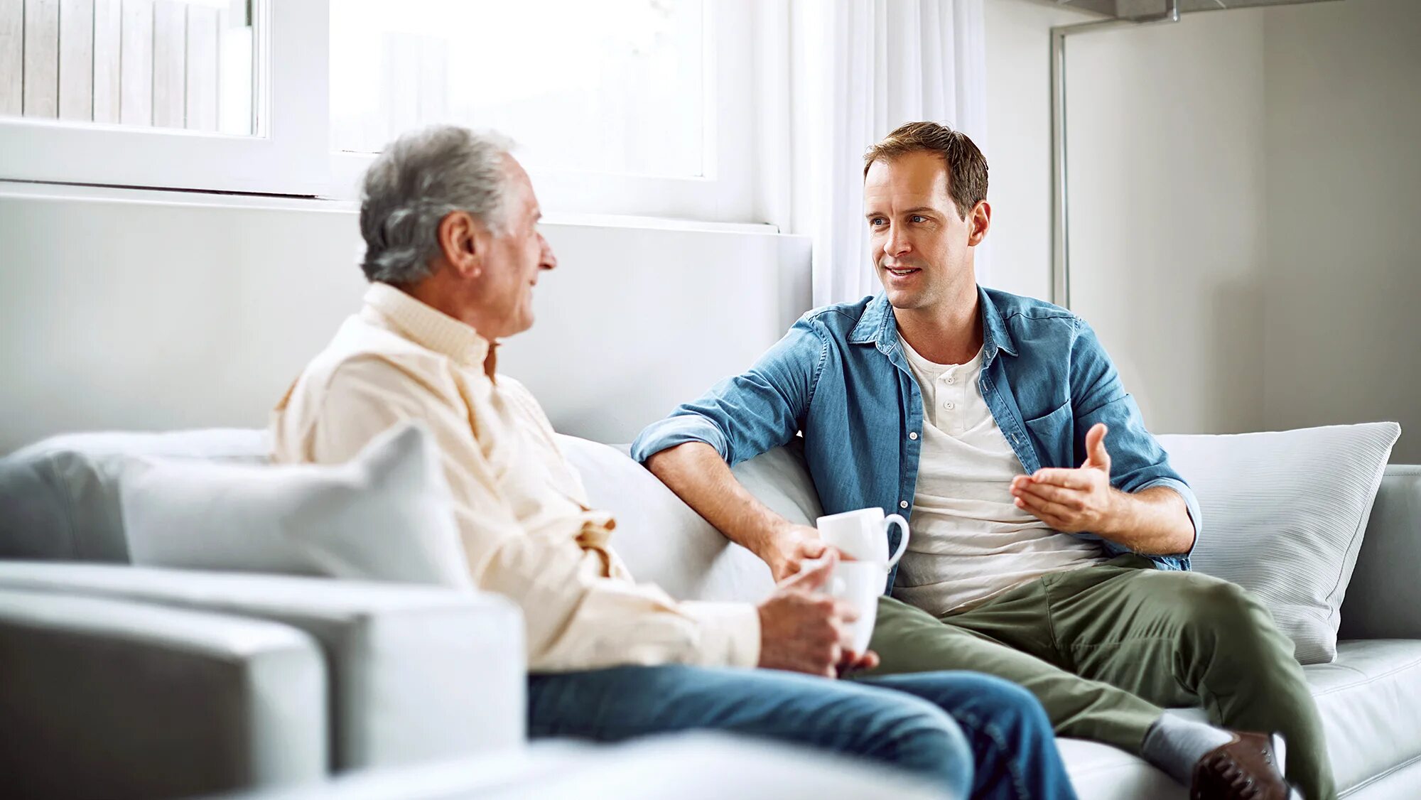 Man is talking. Man talking. talking with father. наркоман у психолога. old men talking.